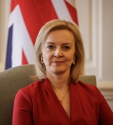 Ліз Трасс зізналася, яку пораду перед смертю дала їй королева Єлизавета ІІ