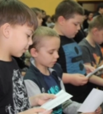 У Берегові відбулася традиційна акція «Вірш на площі»