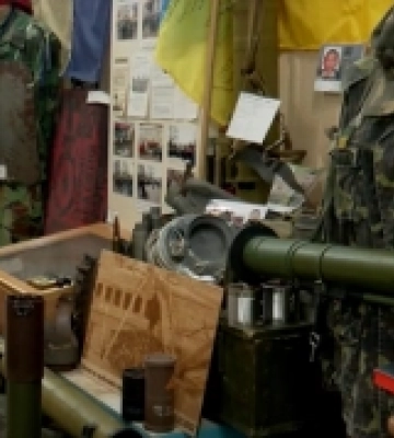 Музей у Іршаві збирає колекцію шевронів українських військових