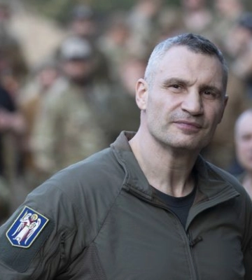 Кличко передав бійцям Національної гвардії 500 дронів від громади Києва