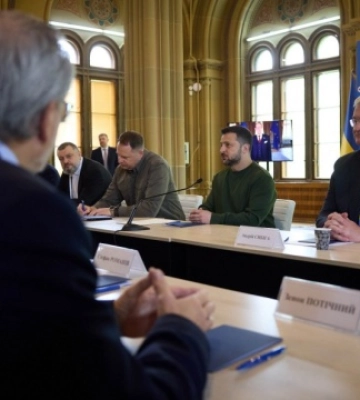 Зеленський зустрівся з представниками Світового конгресу українців