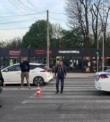 У Львові 16-річний мотоцикліст збив жінку на пішохідному переході