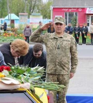 На Полтавщині попрощались з молодшим сержантом Валентином Мироновим
