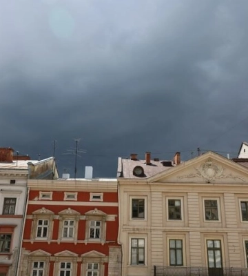 Львів’янам варто підготуватися до негоди: грозу і град прогнозують на завтра