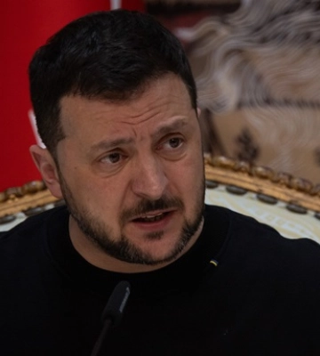 Зеленский заявил об усложнении ситуации на Донецком направлении