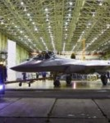 Скільки Су-57 зараз може бути в росіян, та скільки Х-69 може в теорії взяти один літак
