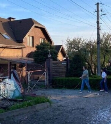 На Дніпропетровщині ворог поцілив в об’єкт інфраструктури, у Запорізькій області внаслідок обстрілу загинула жінка.&amp;hellip;