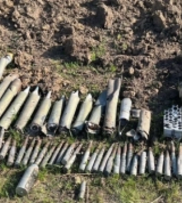 Рівненські поліцейські-вибухотехніки  розміновують деокуповану Херсонщину
