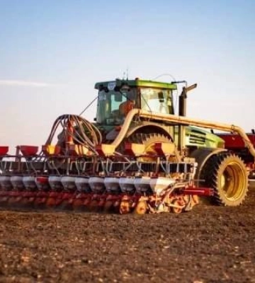 На Миколаївщині триває розмінування земель: на перевірених ділянках вже працюють аграрії