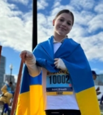12-річна українка пробігла п&#039;ять кілометрів Бостонського марафону на протезах