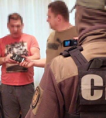 Черкасець намагався видати українську ППО у двох регіонах. Його затримала СБУ