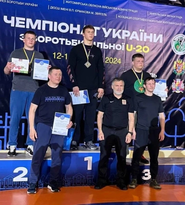 Збірна Полтавщини з вільної боротьби посіла 3 місце на чемпіонаті України