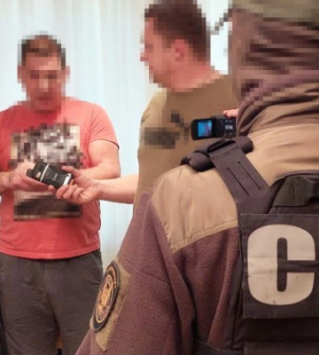 Черкасець намагався видати українську ППО у двох регіонах. Його затримала СБУ