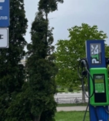 У місті на Рівненщині відкрили ще одну заправку для електрокарів