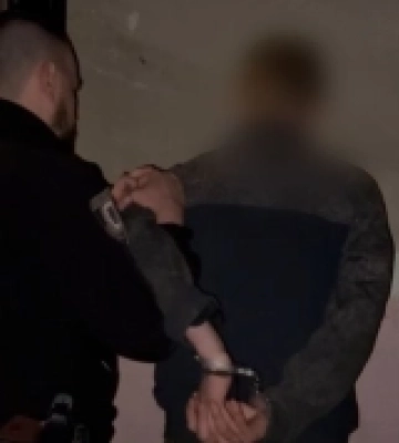 В Одесі молодик вдарив ножем незнайомого чоловіка за відмову купити його компанії алкоголь, - ВІДЕО