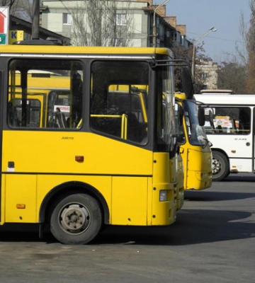 Як курсуватиме громадський транспорт у Дніпрі 15 квітня