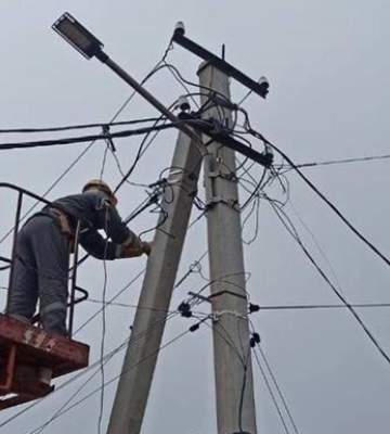 За тиждень енергетики повернули світло у 6,7 тисячі осель Дніпропетровщини