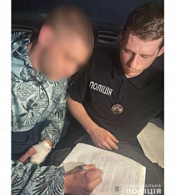 В Кривом Роге задержали мужчину за хулиганство рядом с Мемориалом Героев