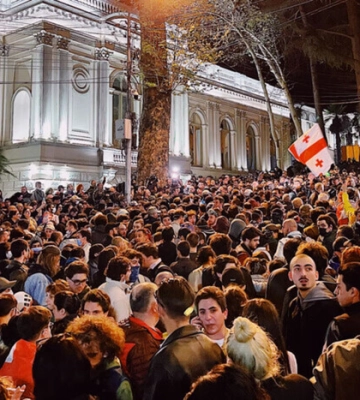 Збірна України перемогла на ЧС з хокею, протест у Тбілісі: головне за ніч