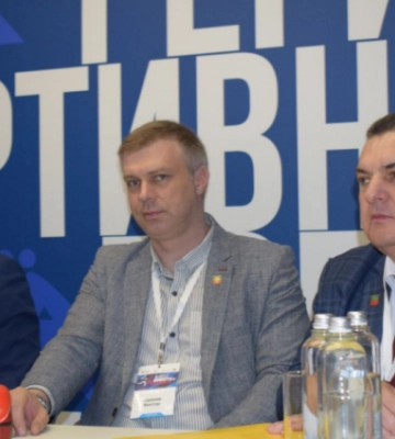 Гауляйтер Балицкий на очередном “форуме” рашистов “предлагал” Мелитополь родне Кадырова и “башкирской мафии” 