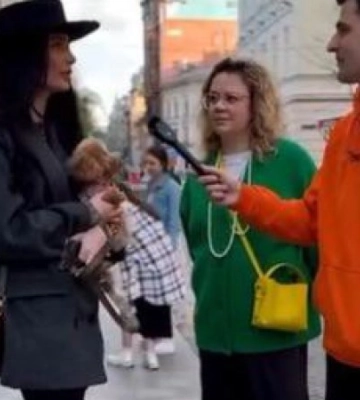 Співробітниця Львівської митниці звільнилась після відео з цінами її одягу та аксесуарів