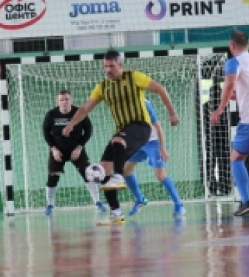 Головна нагорода Чемпіонату Волині з мініфутболу 35+ поїхала до Ковеля: підсумки першості