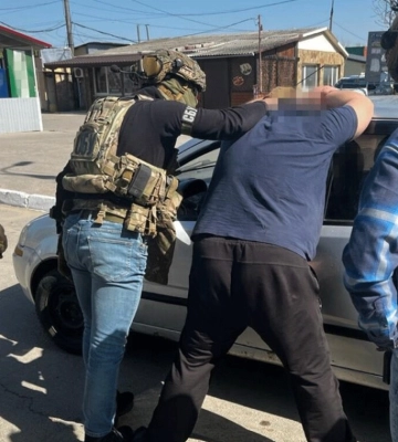 СБУ затримала агента рф, який наводив російські дрони на локації Сил оборони та керівництва Херсонської ОВА