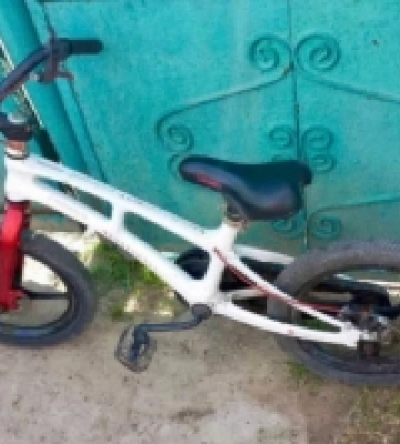 У Білгороді-Дністровському автомобіль збив чотирирічну дитину на велосипеді