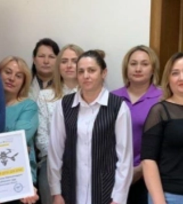 Працівники суду на Рівненщині скинулись на дрон помсти