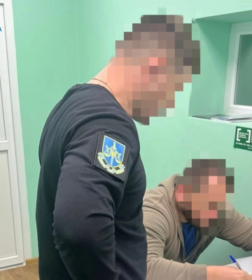 Ексадвоката із Кам’янки підозрюють в організації схеми незаконного перетину кордону (ФОТО)
