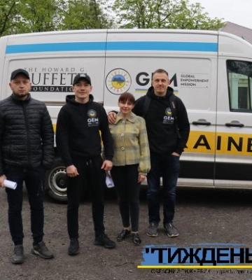 Вимушені переселенці Тростянця отримали гуманітарну допомогу від міжнародних благодійників