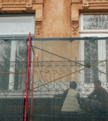 У Львові у співпраці з мешканцями розпочали реставрувати балкон у будинку-пам’ятці