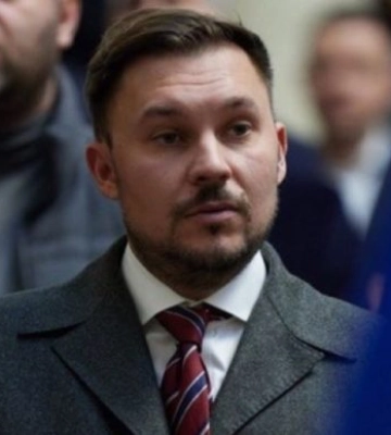 Миколаївський нардеп отримав майже мільйон компенсації, а його дружина купила дві автівки Миколаївський нардеп отримав майже мільйон компенсації, а його дружина купила дві автівки