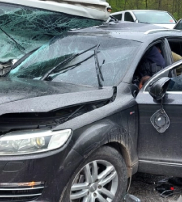 Водій в’їхав у вантажівку: у ДТП на Львівщині загинула жінка