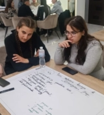 «Школа молодіжних рад» розпочала роботу у Виноградові: перший тренінг про роль та повноваження молоді