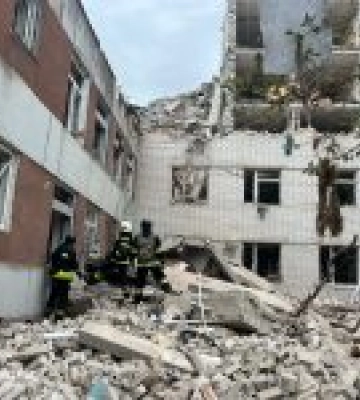 Внаслідок російського ракетного удару на Чернігів 20 постраждалих і 10 загиблих