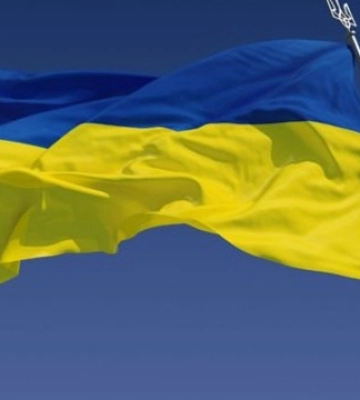 Переважна більшість українців вважають, що Україна зберігає власний суверенітет - опитування КМІС