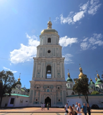 У Софії Київській до Великодніх свят презентують інсталяцію з квітів