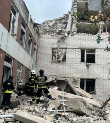 У Чернігові кількість жертв ракетного удару зросла до 13, постраждалих - до 60