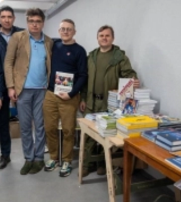 Освітні заклади Великоолександрівської та Нововоронцовської громад отримали мобільні компʼютерні класи
