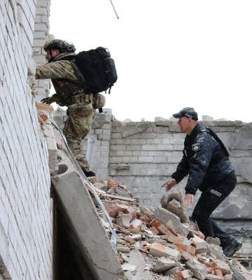 Ракетний удар рф по Чернігову: у Нацполіції заявили про 6 зниклих безвісти