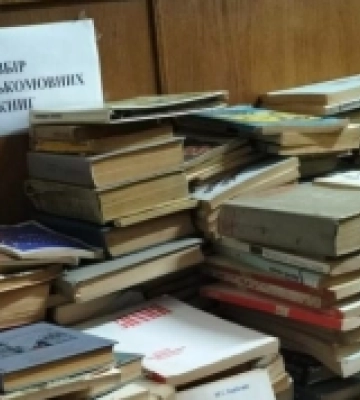 У Луцьку бібліотекарі здали на макулатуру 417 кілограмів російськомовних книг