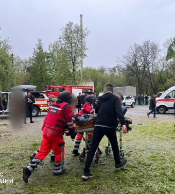 Ракетний удар по Чернігову та новий законопроєкт про допомогу Україні від США. Головне за день