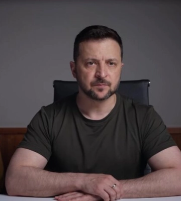 Зеленский похвалил ВСУ за &quot;правильный&quot; удар по аэродрому в Джанкое