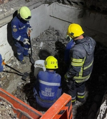 Ракетний удар по Чернігову: кількість загиблих росла до 18