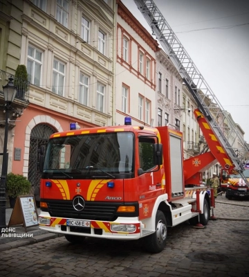 У центрі Львова виникла пожежа (ВІДЕО)
