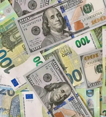 Долар оновив рекорд, курс валют на 5 червня