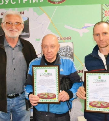 Коммунальщики задержали грабителя, напавшего на женщину в Харькове