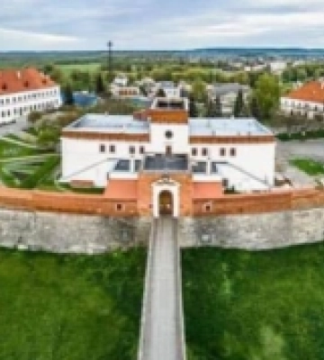 Дубно: працівників заповідника нагородили з нагоди Дня пам’яток історії та культури