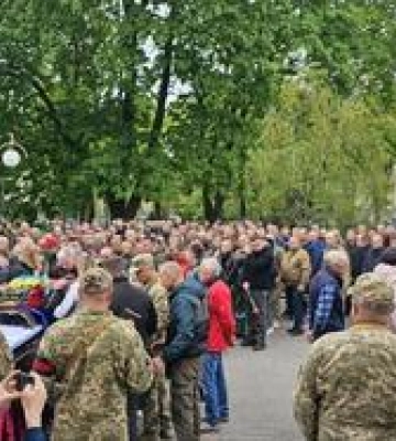 У Полтаві попрощалися з двома полеглими воїнами